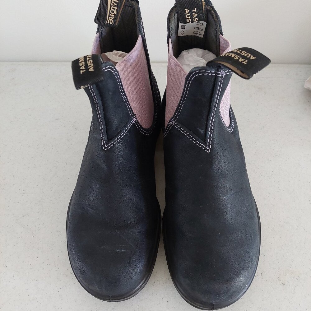 Blundstone Unisex 2034 - Original Suede Boots US Men's size 5.5 US Women's 7.5